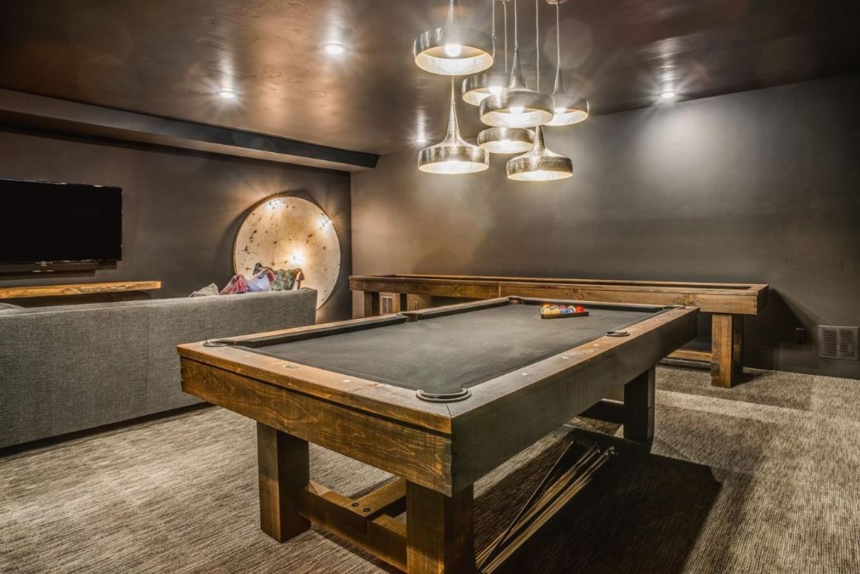 Snooker Table vs Pool Table: Key Differences Explained