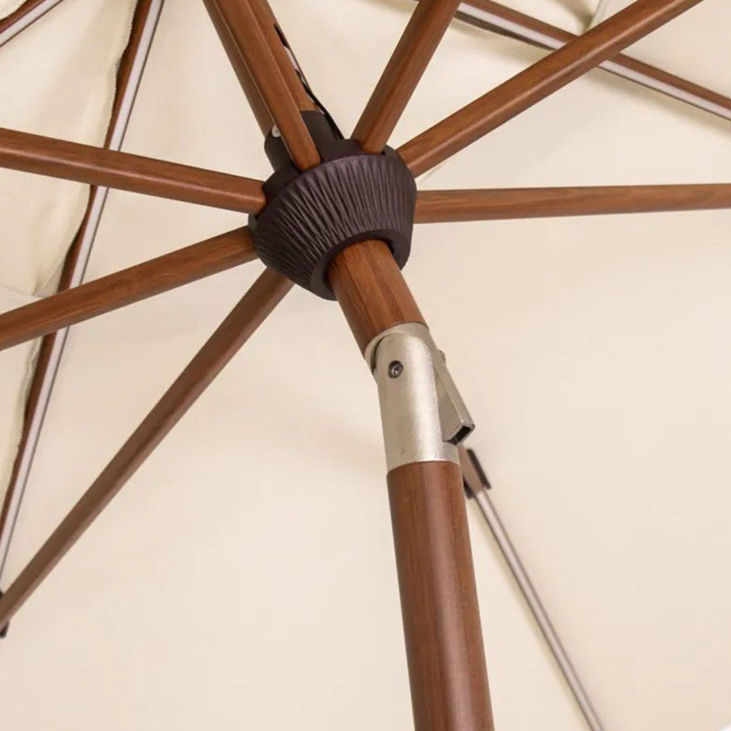 Tempo Catania Swirl 9FT w/ Aurora Lighting Umbrella